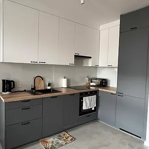Apartament Slonecznikowy, Warszawa